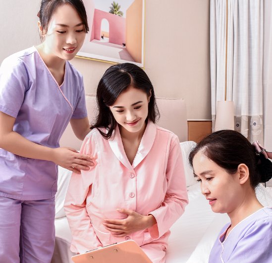 在月子中心一个月多少钱？