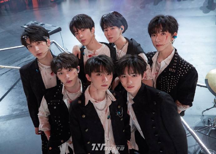 时代少年团4人高考分数皆超录取线,娱乐圈有哪些艺人是学霸?