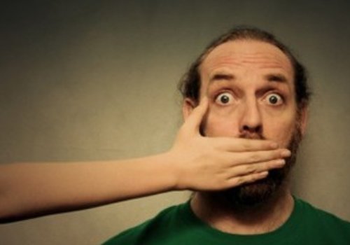 输了就要听对方一周的作文？