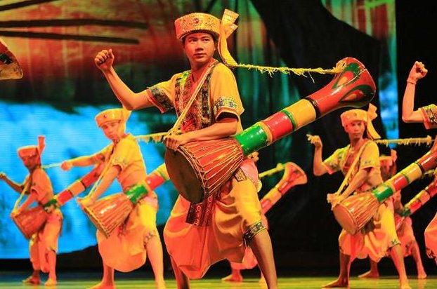 西双版纳属于云南哪个市区？