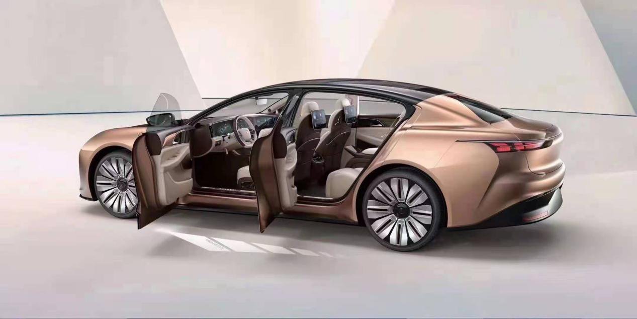 内饰豪华感直逼7系、S级，这台恒驰1你猜得多少钱？