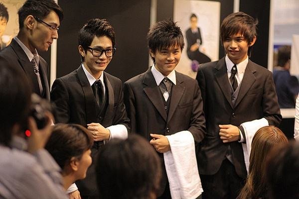 日本银行巨头首推周休四天工作制，为何要推出这种制度？