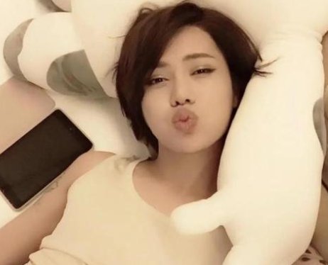 时大漂亮男朋友是谁