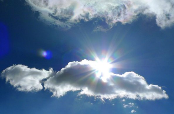 处暑时节,民问有“七月八月看巧 云”之说,“巧云”是指哪种云