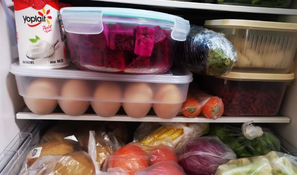 上海女子晒冰箱花6分钟数完物资，在疫情期间是否有必要买个大冰箱？