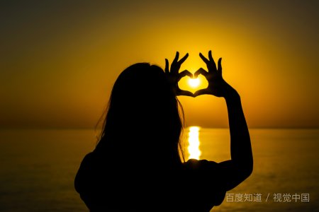 霸道男朋友打女朋友小语录？