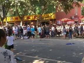 西安一轿车失控连撞多人，此次事故造多少人员伤亡？