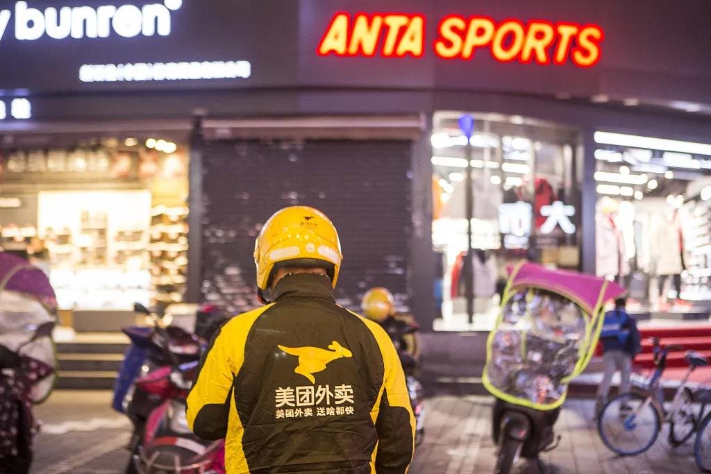 深圳外卖小哥担心疫情带被子送餐,你如何看待小哥这一行为?