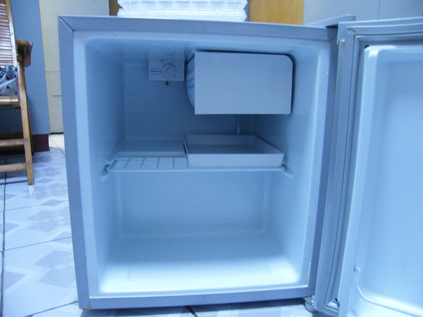 蓝色电冰箱的个人作品