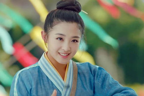 联手狗仔炒作为新剧加戏，张含韵为什么失业五年无人理？