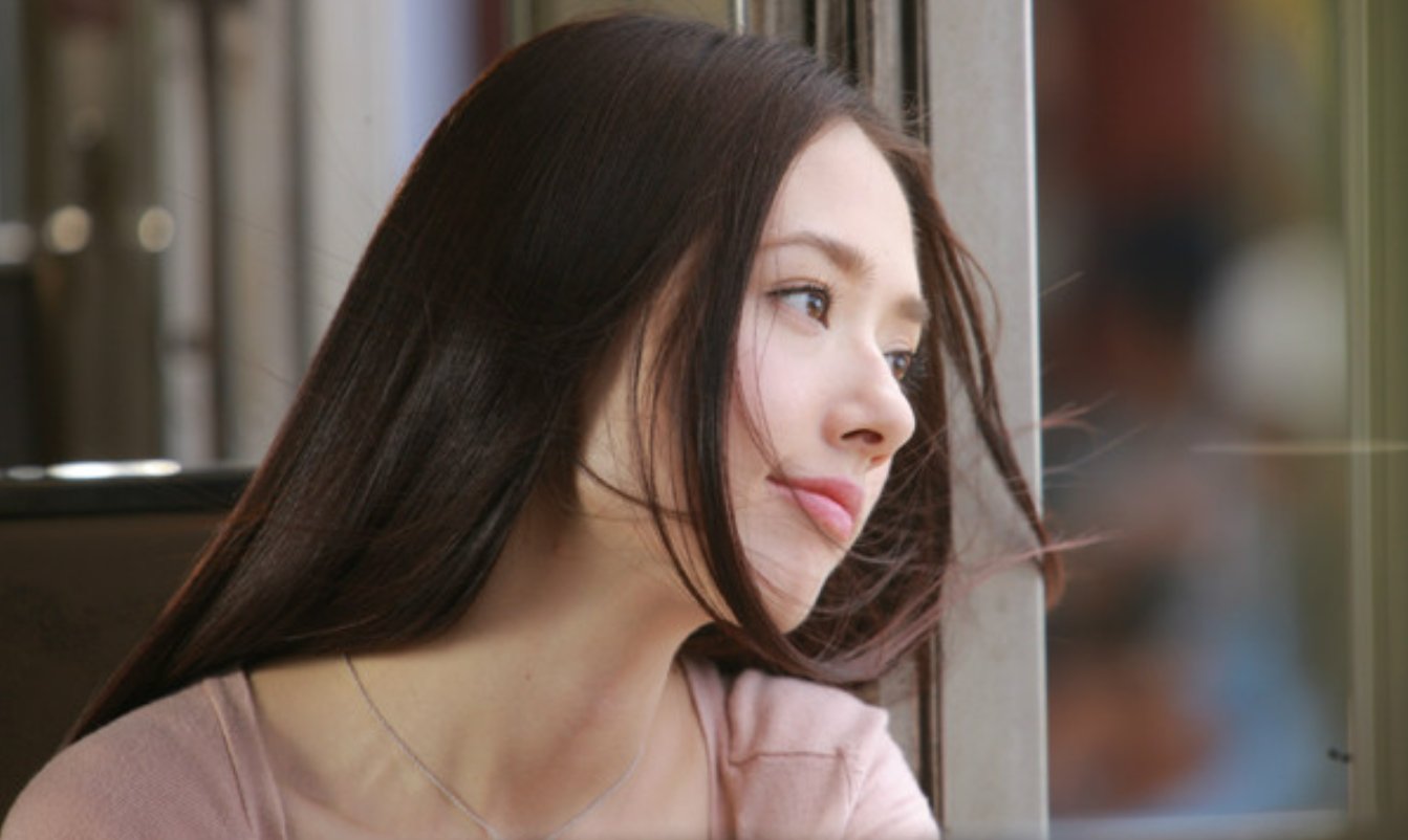 郭碧婷比老公大几岁