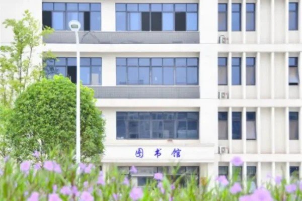 北大生转入武大:个人身体原因