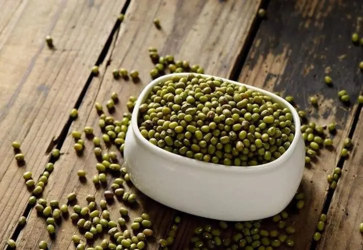 江苏厂家回应绿豆汤里无绿豆：属于风味饮料，不是必须添加绿豆，你怎么看？
