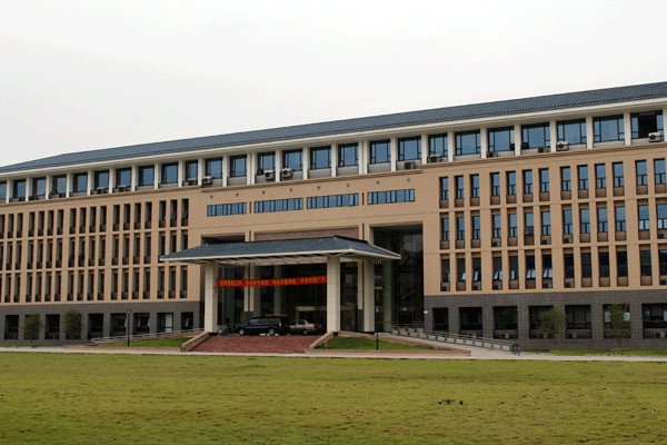 广东财经大学分数线