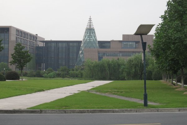 浙江大学城市学院2023年分数线