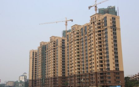 重庆南山豪华别墅群发生了什么,为什么会变称“鬼城”?