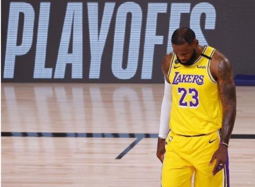 NBA罢赛究竟是怎么回事？