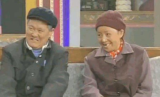 《白云黑土》小品台词完整版是什么？