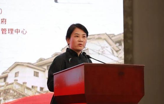 丝绸博物馆周旸简介