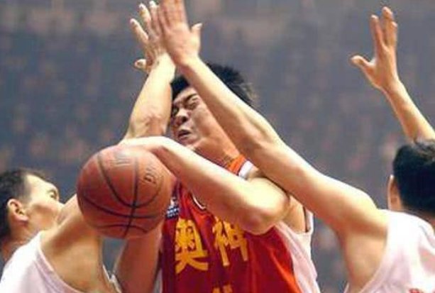 为什么当年的神秘之师奥神退出了CBA？