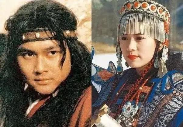 粉丝偶遇张智霖与袁咏仪逛街,夫妻二人有过哪些影视上的合作?
