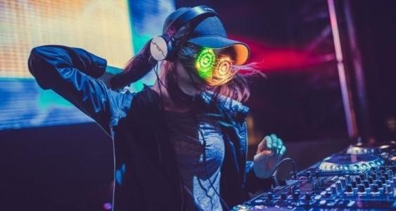 怎么才能学习做DJ