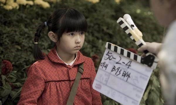 在电影《唐山大地震》中李元妮选救孩子那段,你觉得如果发生在自己身上,该如何选择?