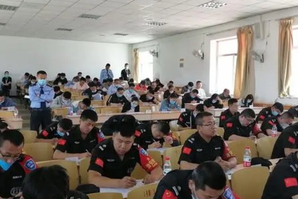 英语四级几点到几点考试