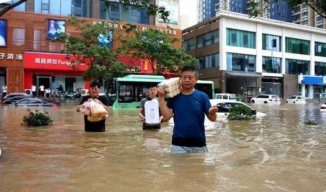 河南为何成为全国强降雨中心？