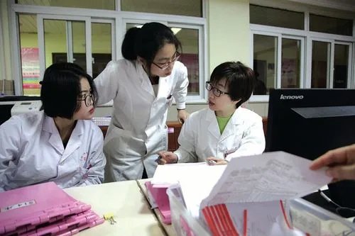 生育率下降导致产科“产能过剩”，这一现象反映了哪些问题？