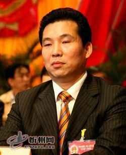 白培中的人物经历