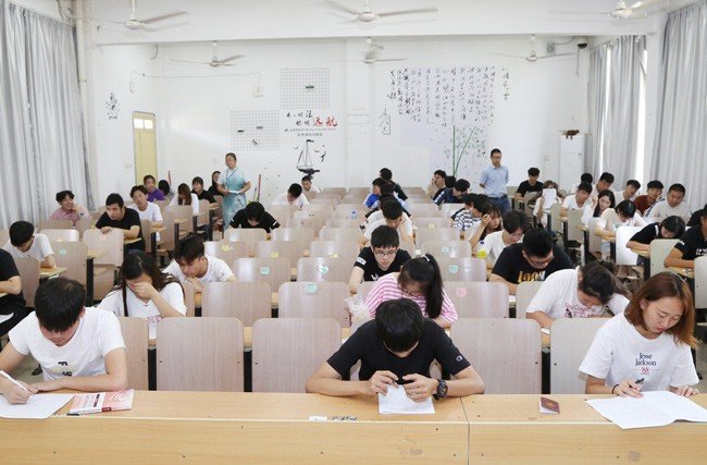 二级建造师考试地点怎么查询