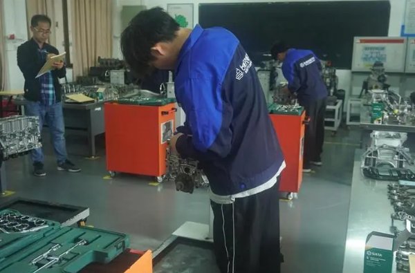 技师学院文凭是什么文凭？