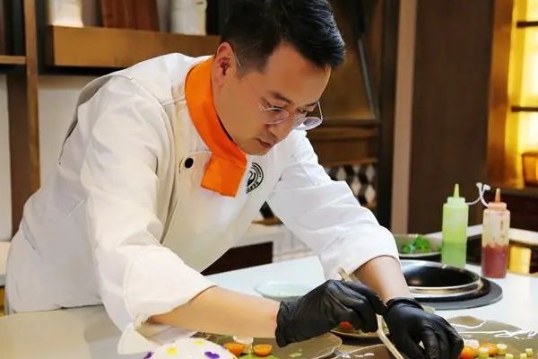 中国十大名厨师都有谁啊？