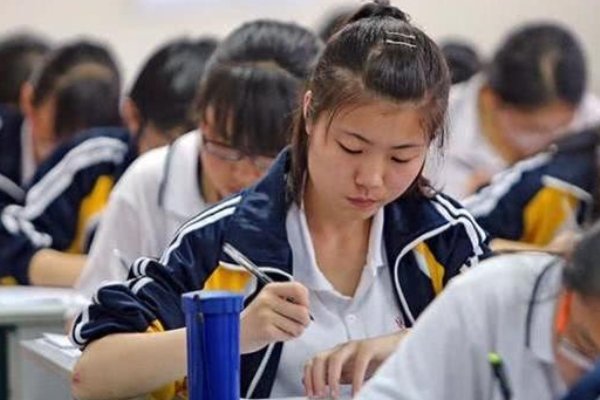 中学生和小学生有什么区别？