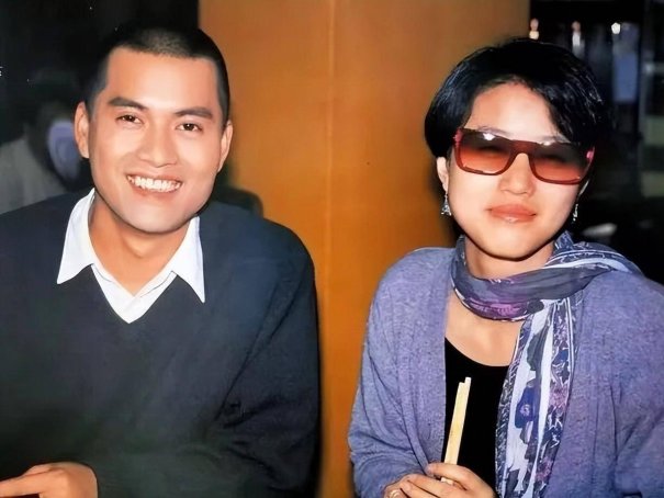 周海媚的历任男友