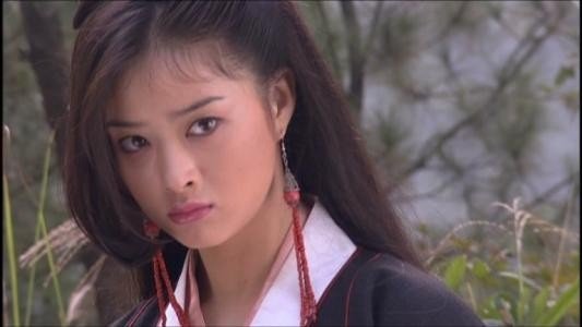 在《天龙八部》里,段誉和木婉清喝了阴阳合合散被段延庆关在监狱里,快要毒发身亡时有人救了他们,段誉被