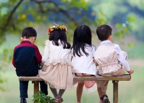 西班牙语hello怎么说?还有amigo什么意思?