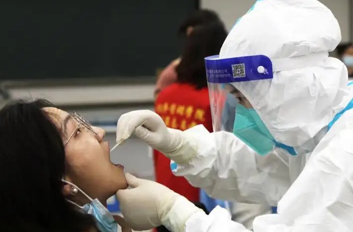 郑州市区开出首张“不戴口罩”罚单，当地的疫情处于什么阶段？