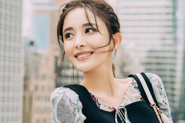 娜扎发微博秒删，是因为喝醉断片了吗？