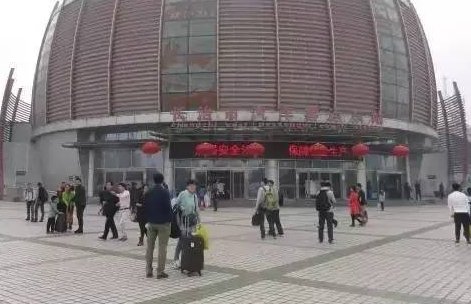 长治到沁源县的车有没有?在哪坐?多少钱?一天几趟车?几个小时到呢?