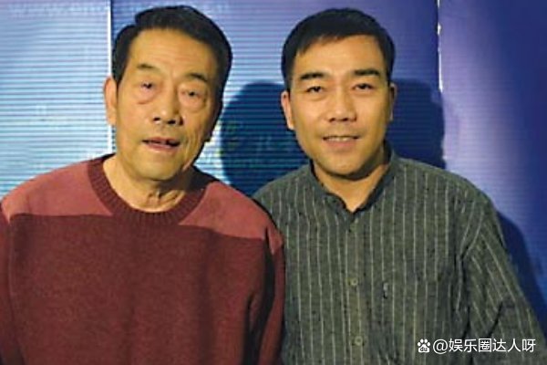 杨议的豪宅因违建面临被拆除，他气到脸发红，怎么看待他的这个行为？
