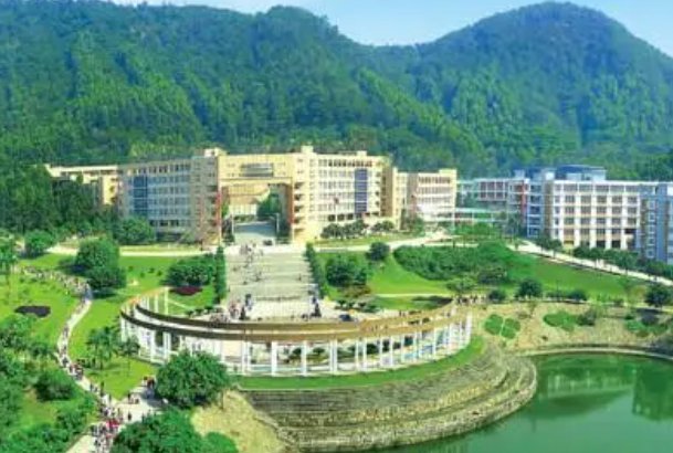 广州市番禺区职业技术学校好不好