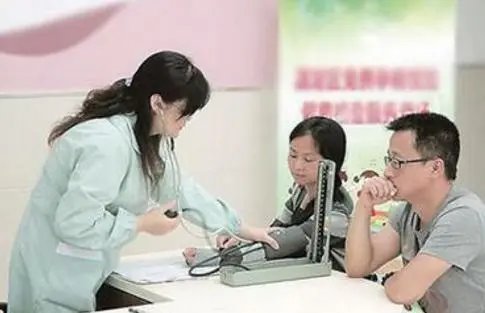 生育率下降导致产科“产能过剩”，这一现象反映了哪些问题？