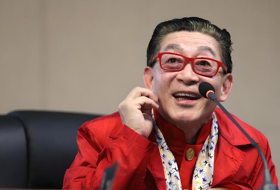 六小龄童的个人资料简介