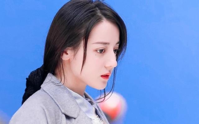 迪丽热巴想演渣男登热搜榜首,她为何对饰演渣男如此热衷?