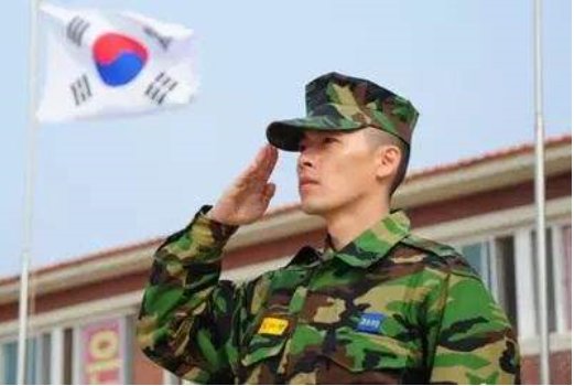 exo哪年服兵役
