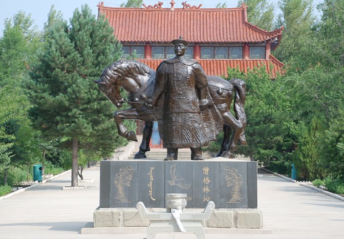 英雄上马的地方舞蹈动作分解