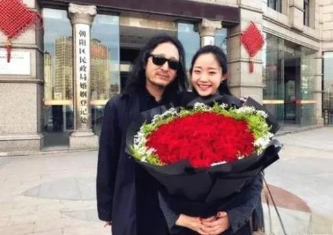 三宝老师为什么娶小25岁的万千惠 喜欢万千惠的原因