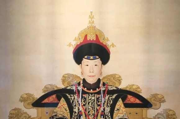 清朝乾隆的母亲是谁
